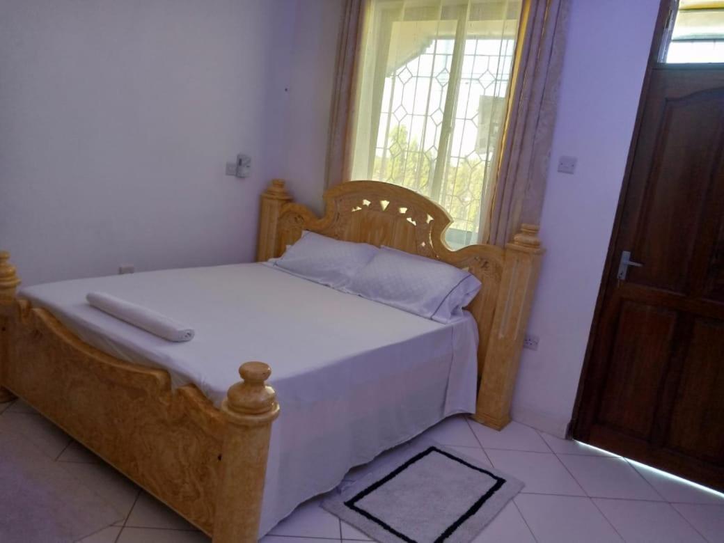 Lux Suites Bamburi Furnished Apartments Kültér fotó