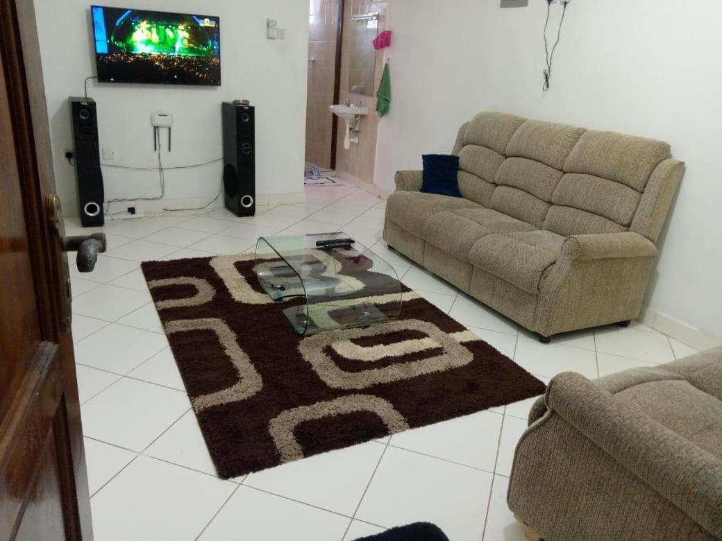 Lux Suites Bamburi Furnished Apartments Kültér fotó