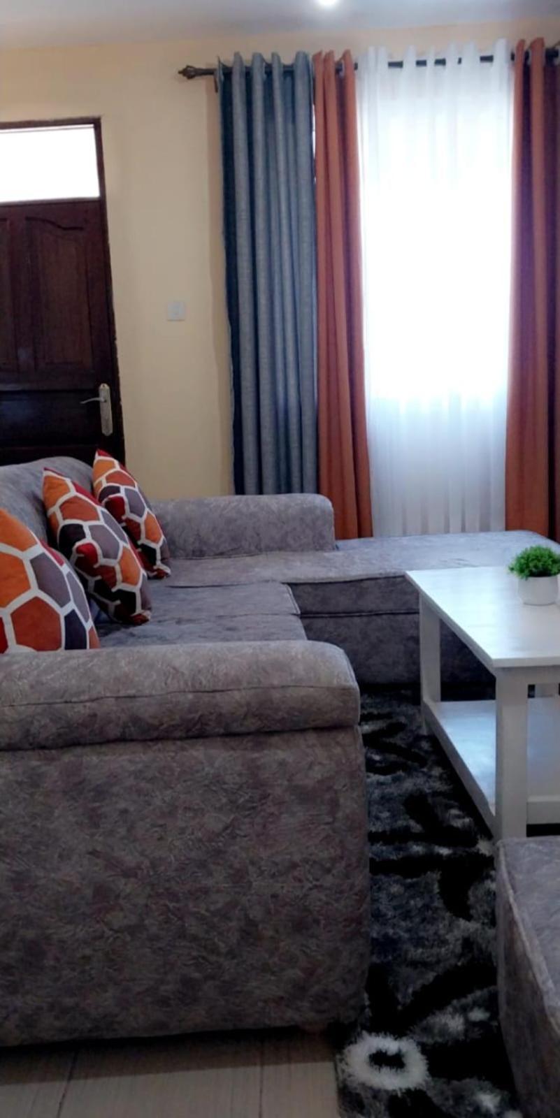 Lux Suites Bamburi Furnished Apartments Kültér fotó